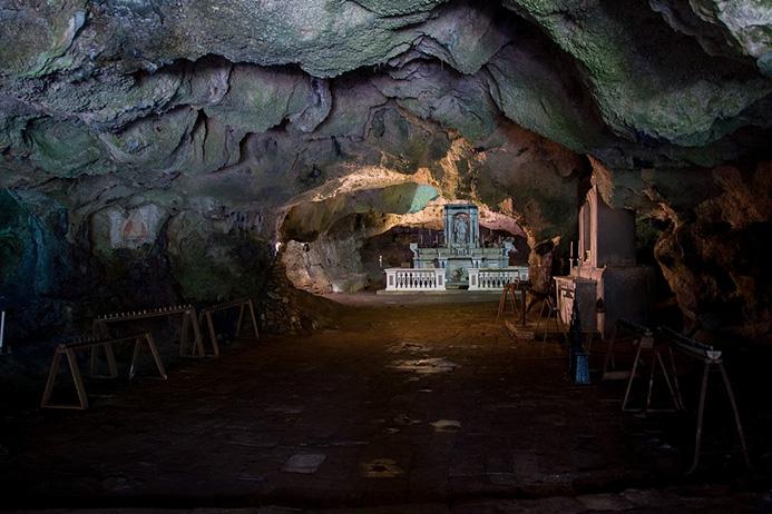 красивые пещеры Италии