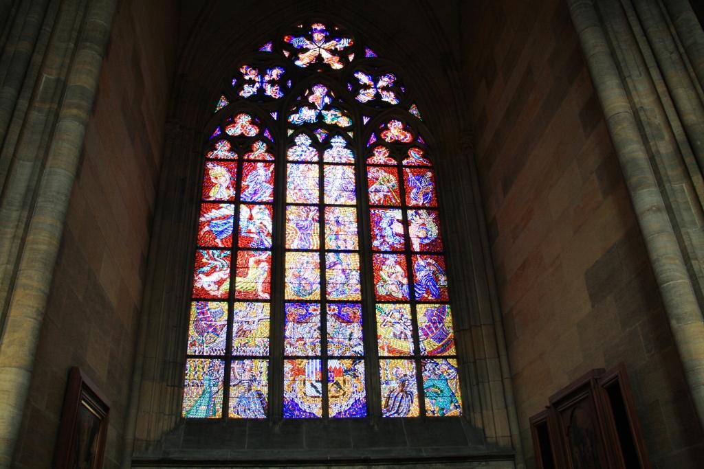 חלונות בקתדרלה ויטוס הקדוש