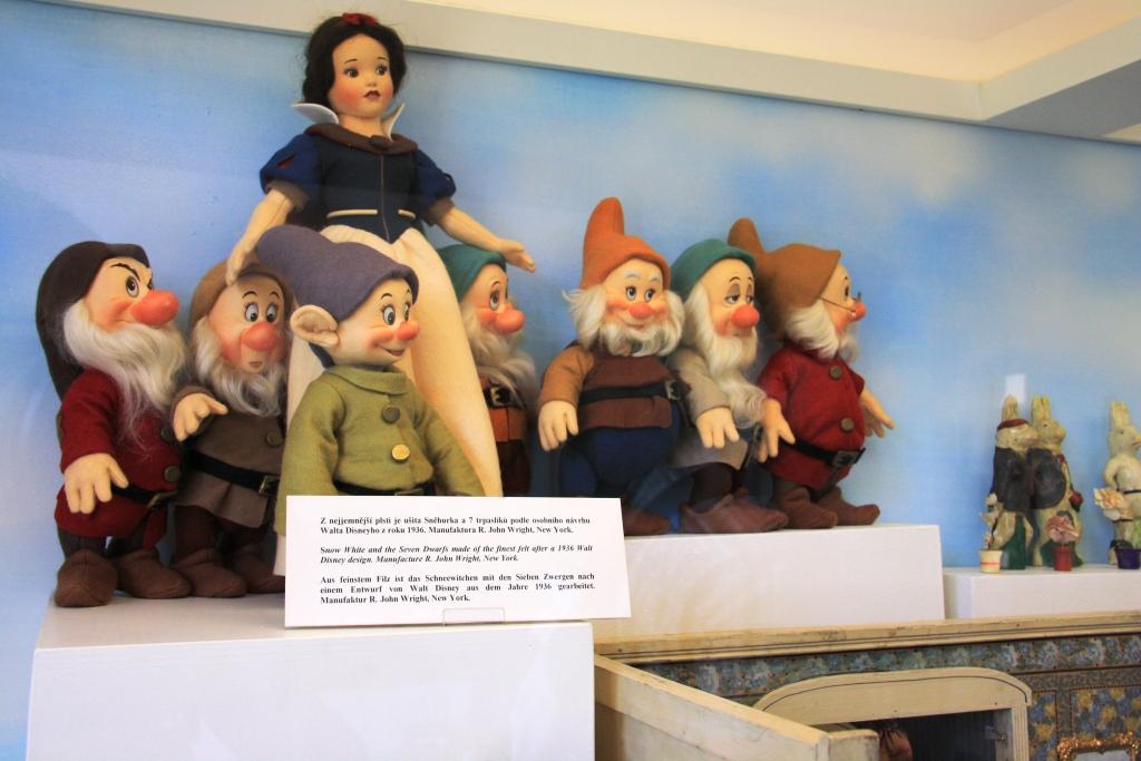 צעצועים במוזיאון בובות - מומלץ גם לילדים וגם למבוגרים