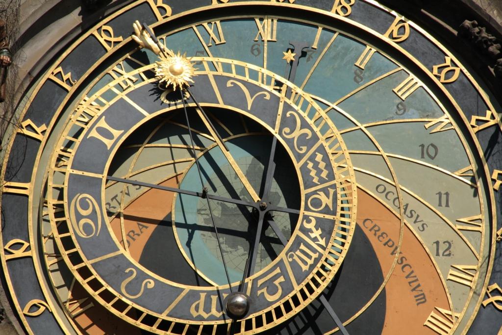 פרטים בשעון האסטרונומי