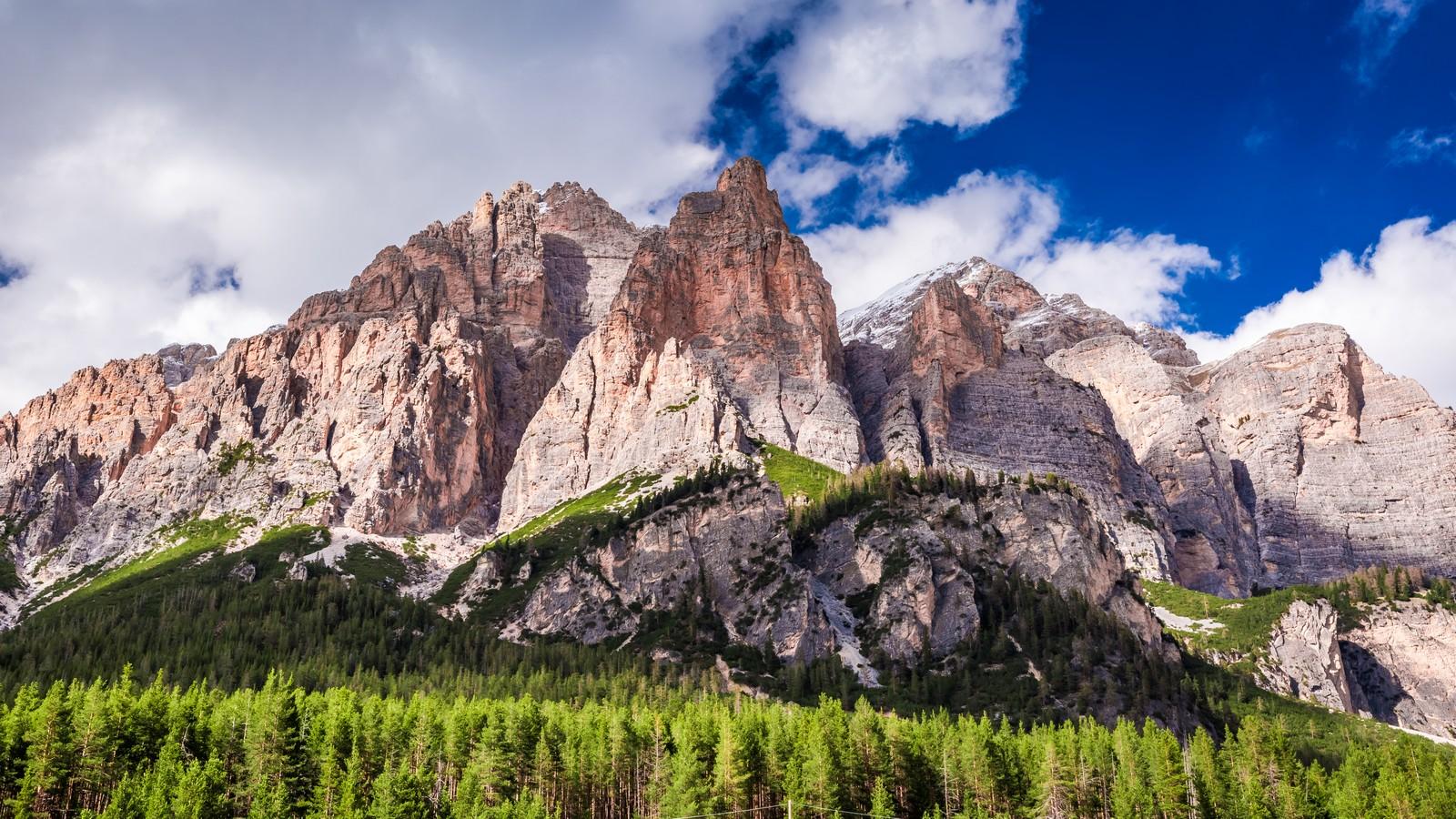 إيطاليا في أبريل