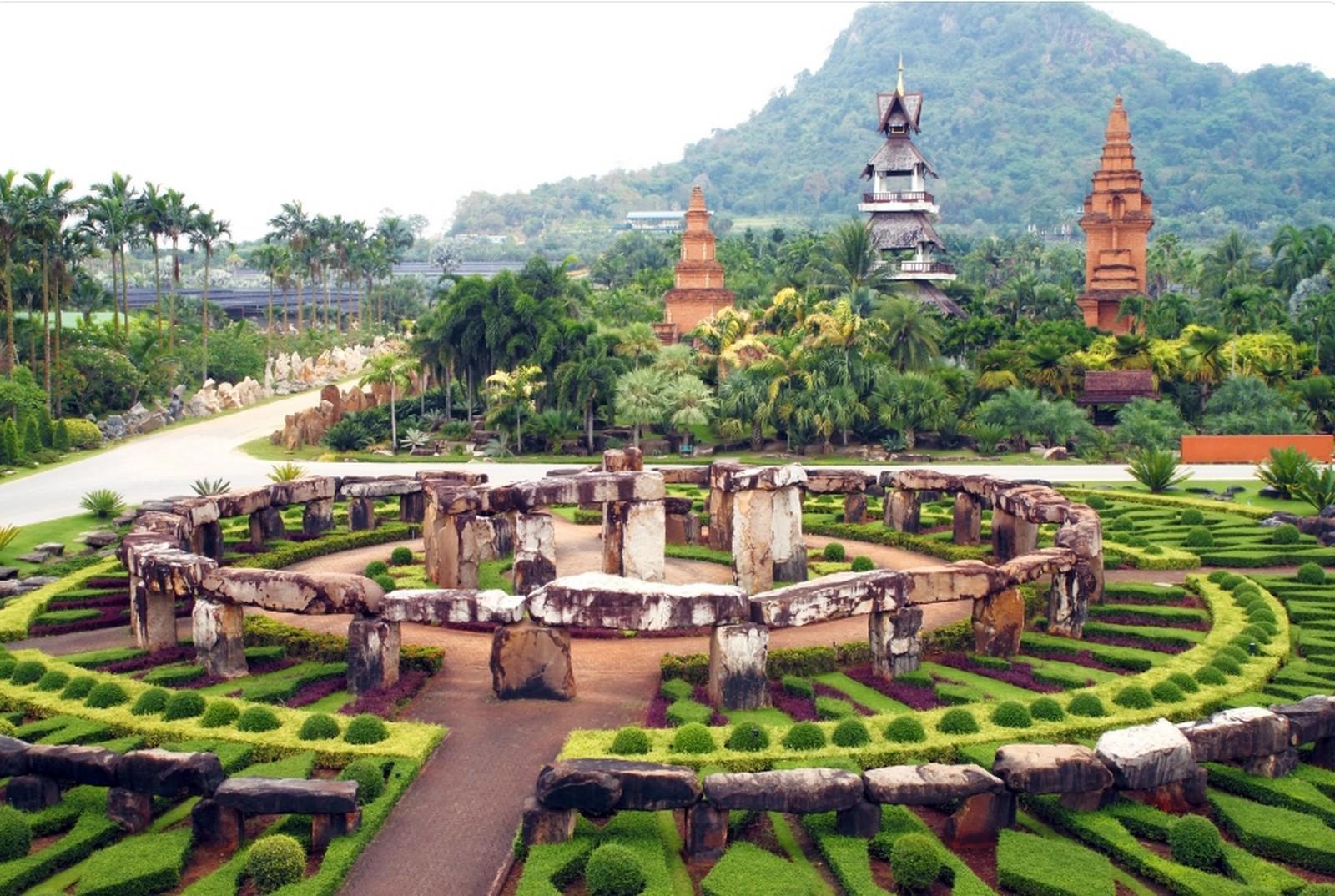 تايلاند في الخريف