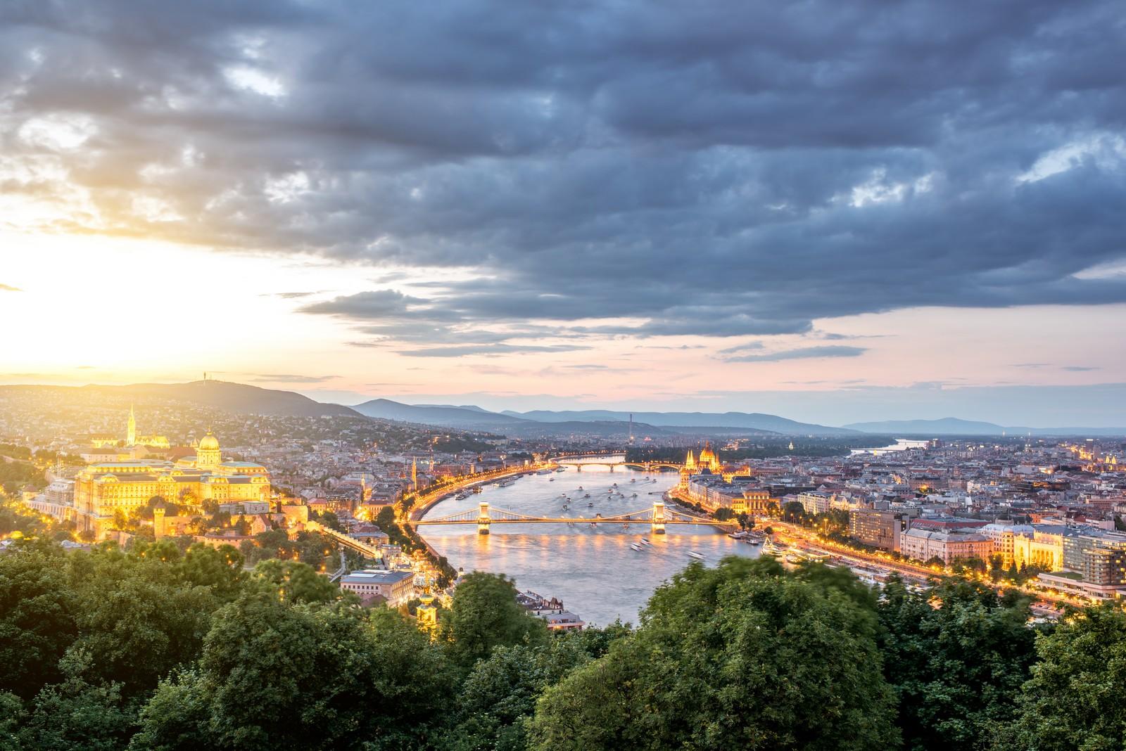 شهر العسل في المجر