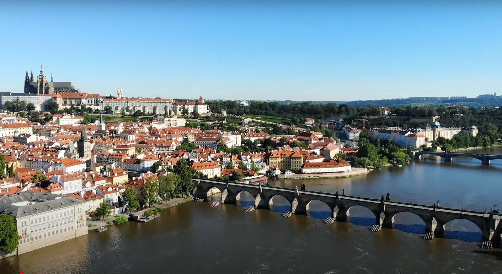 شهر العسل في جمهورية التشيك