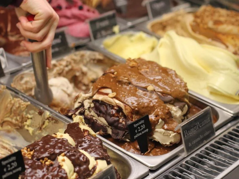 Pasticceria Gelateria Var Nocino