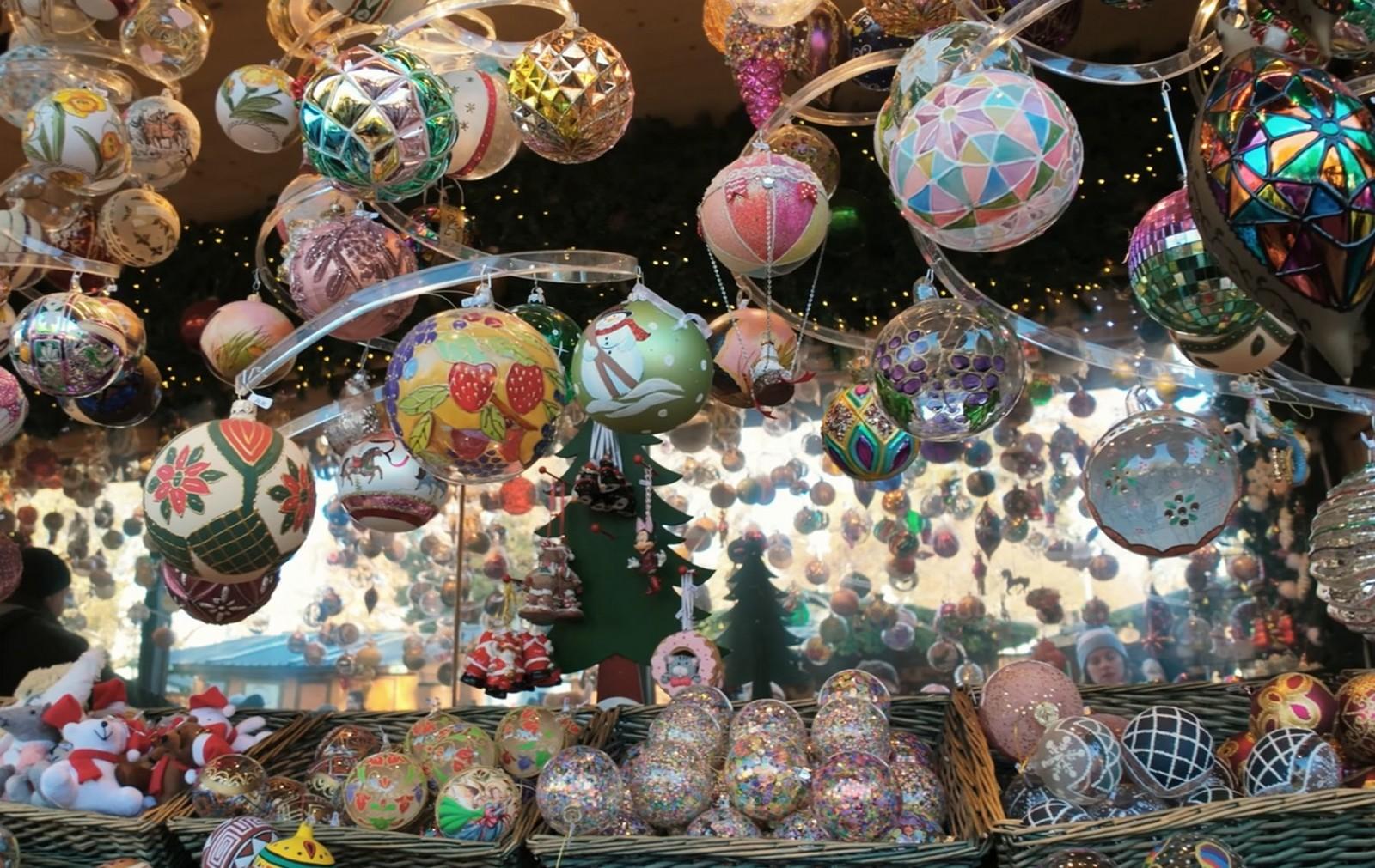 أسواق عيد الميلاد في فيينا