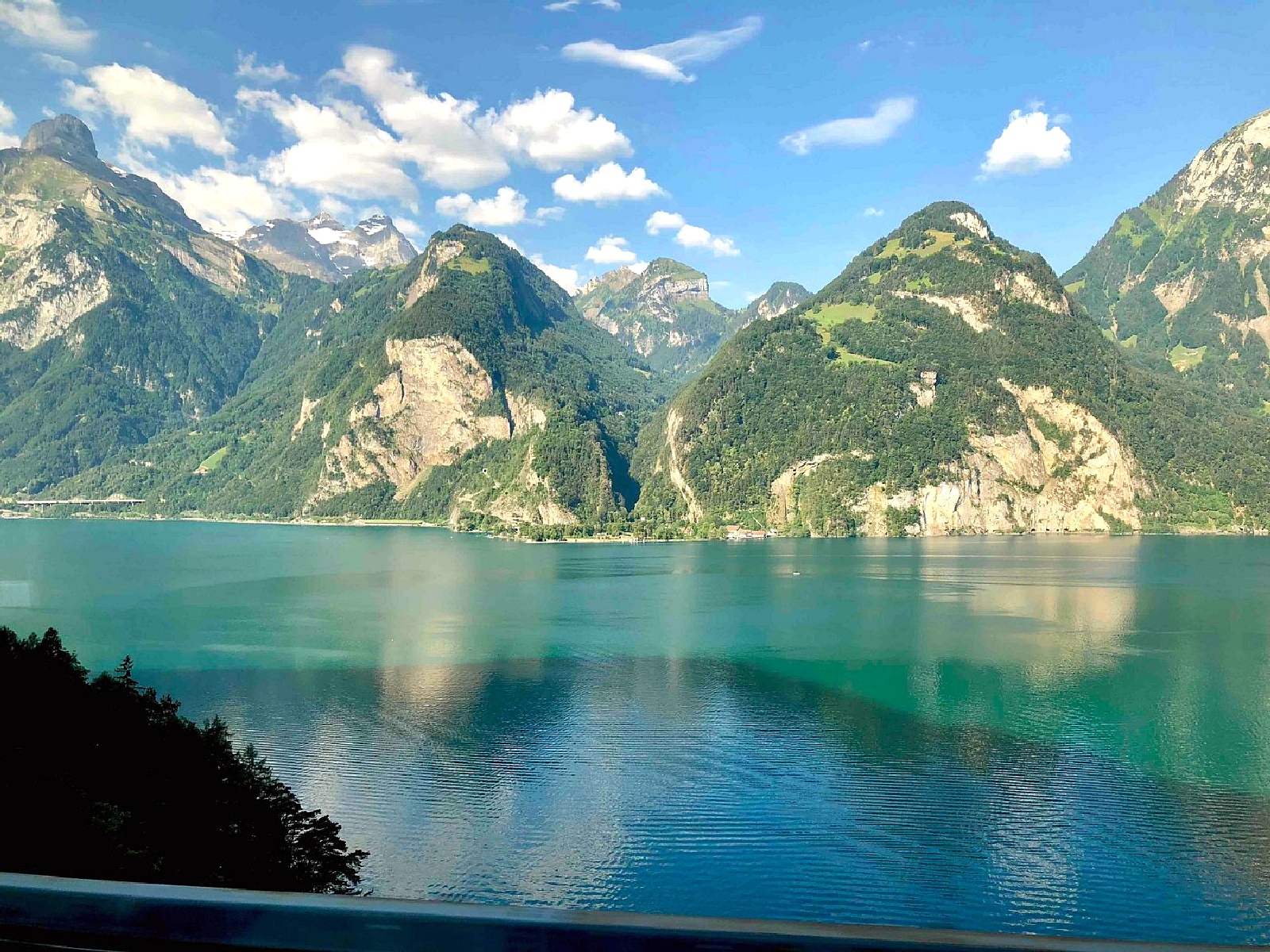 رحلات المشي في سويسرا