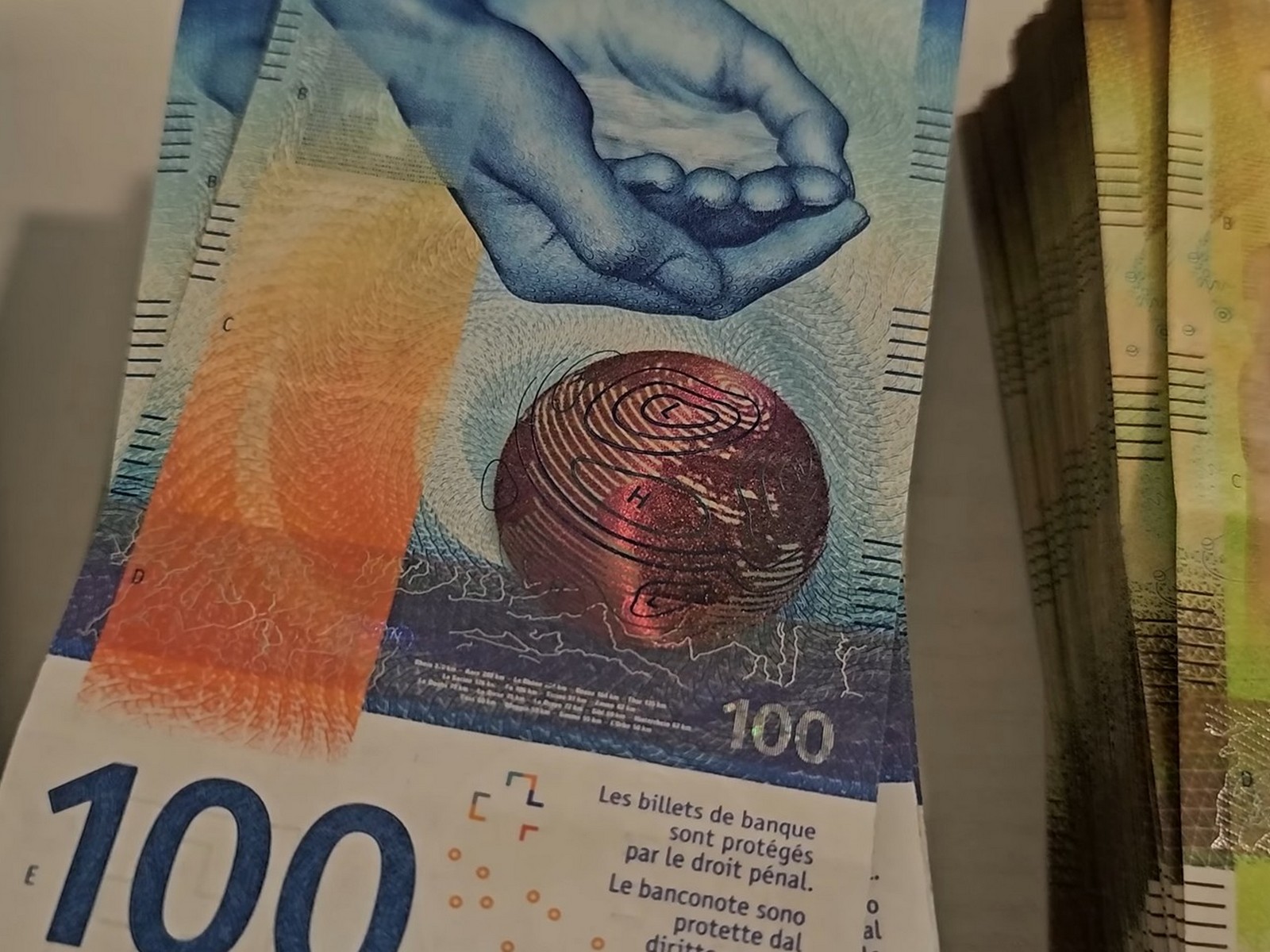 Are euros accepted in Switzerland?