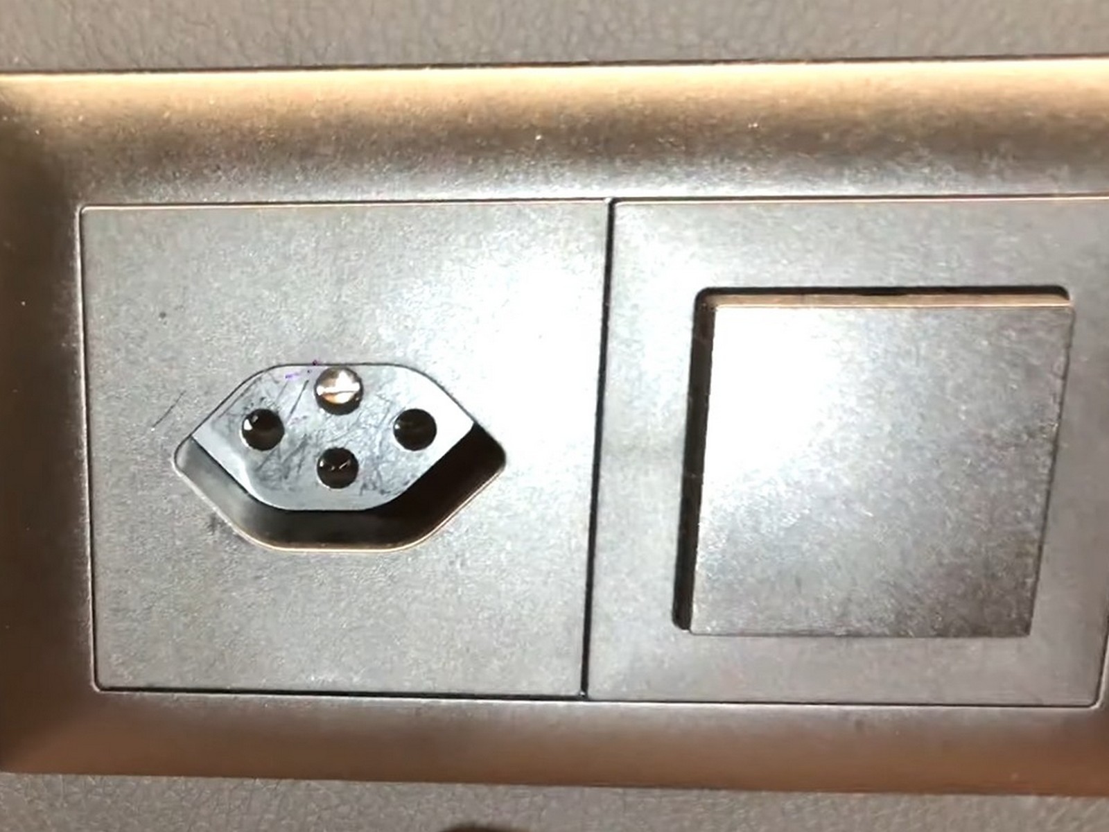 Electrical outlet in Switzerland