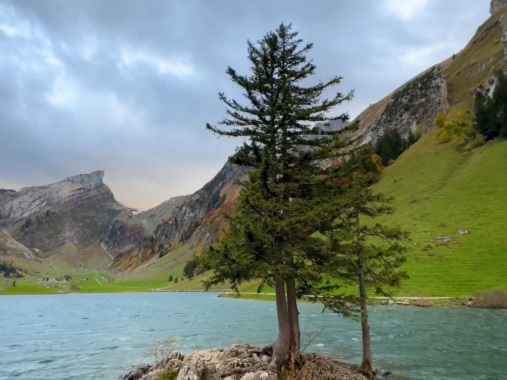 שוויץ באוקטובר