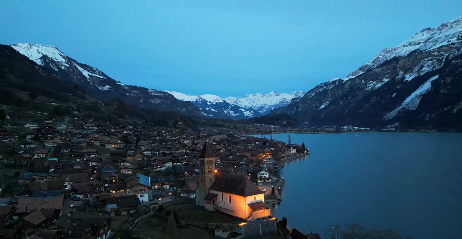 سويسرا في الربيع