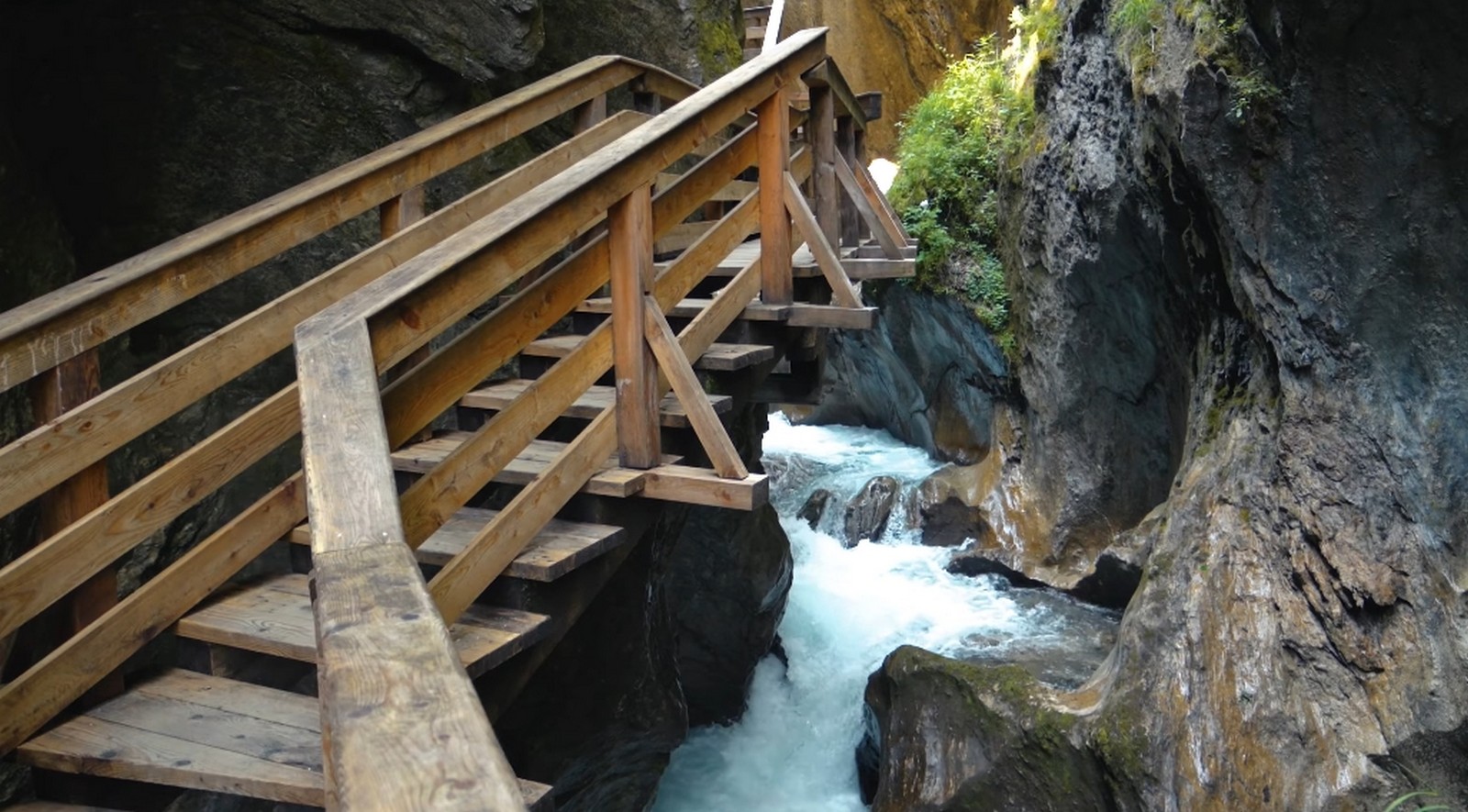 ערוץ זיגמונד טון